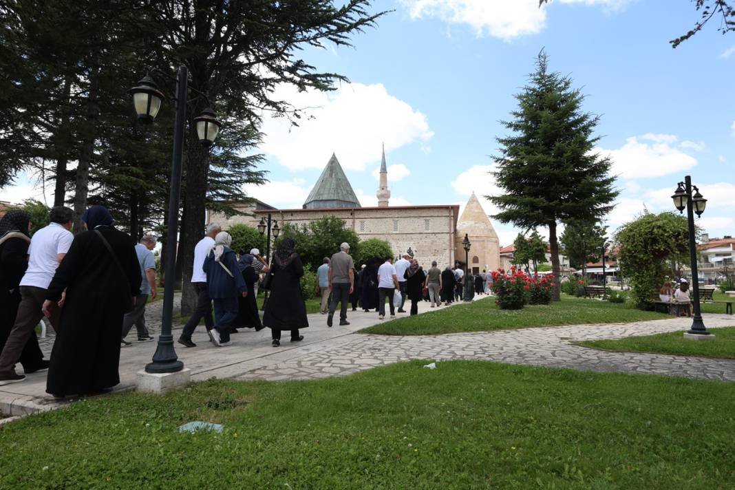 Konya'da emekliler için ilki yapıldı! Toplamda 11 bin kişi faydalanacak 4